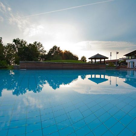 Hotel Alter Weissbraeu باد بيرنباخ المظهر الخارجي الصورة
